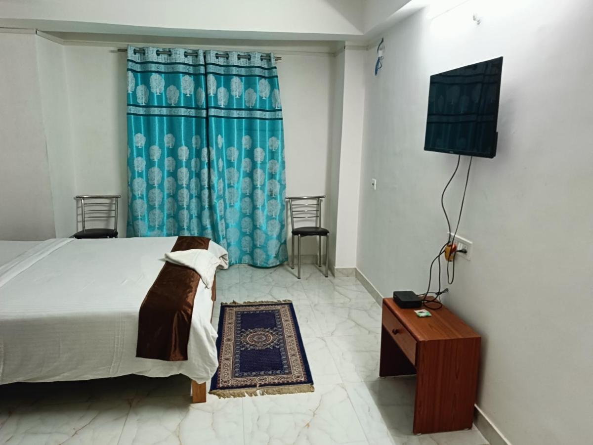 Hotel Atithi Grand Guwahati Bagian luar foto