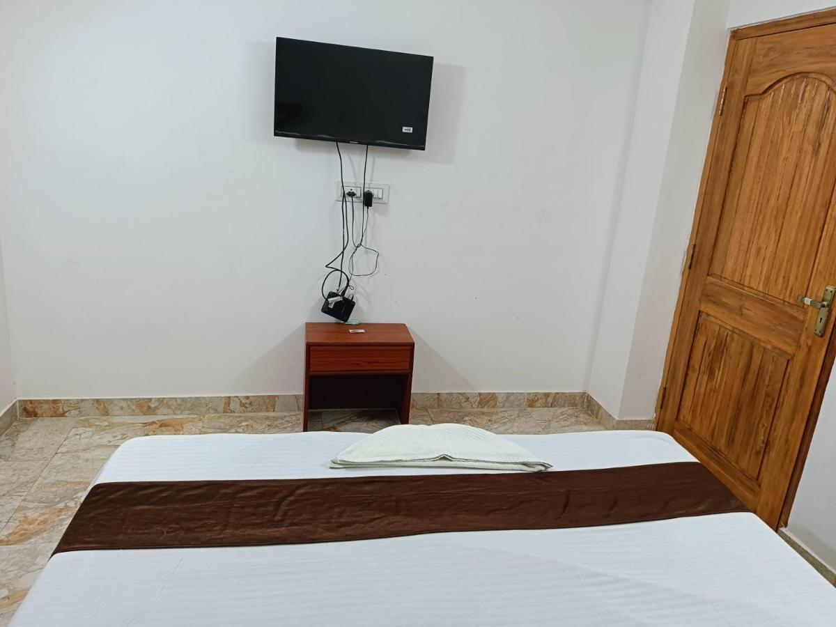 Hotel Atithi Grand Guwahati Bagian luar foto