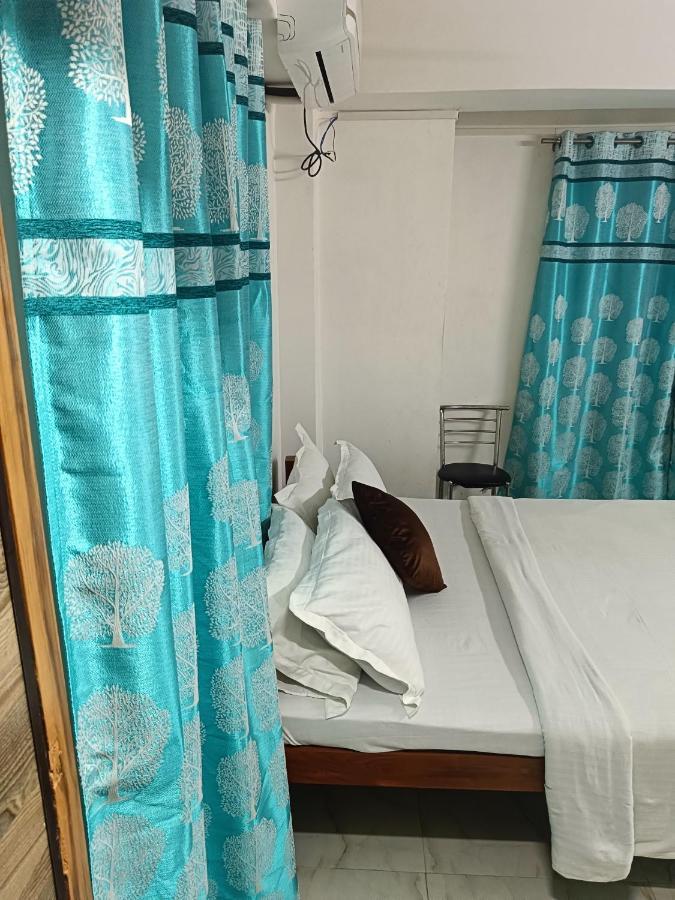 Hotel Atithi Grand Guwahati Bagian luar foto